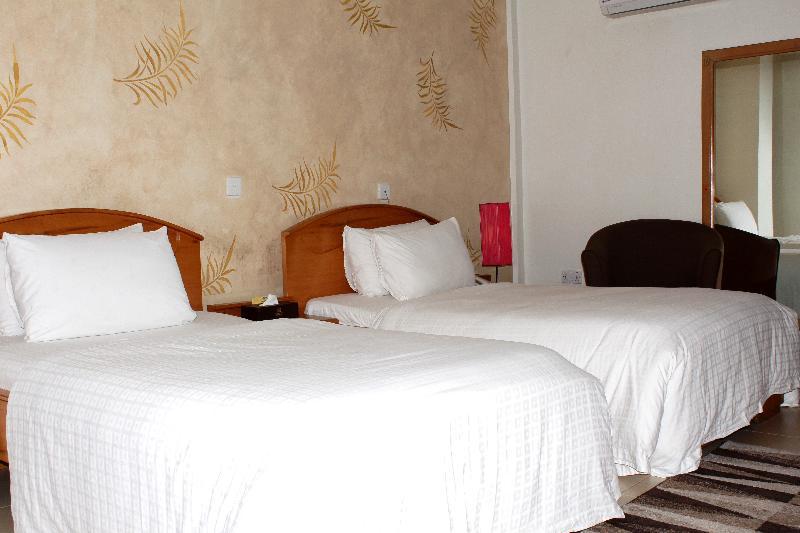 Airport West Hotel Аккра Екстер'єр фото